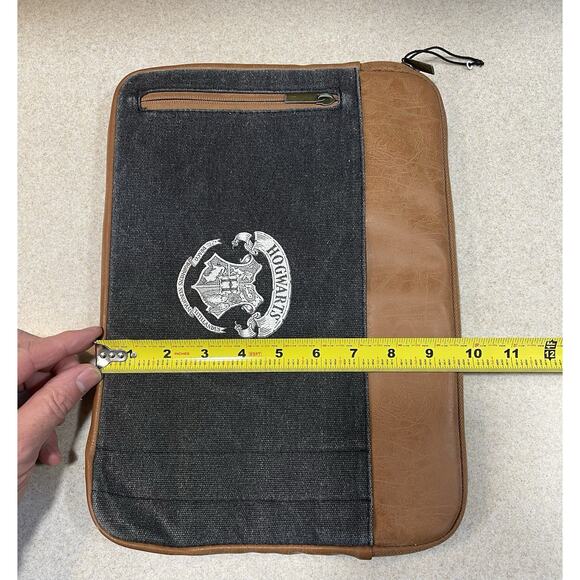 Harry Potter Notebook Laptop Sleeve Case Hogwarts W/Pockets & Soft Interior - Picture 9 of 10